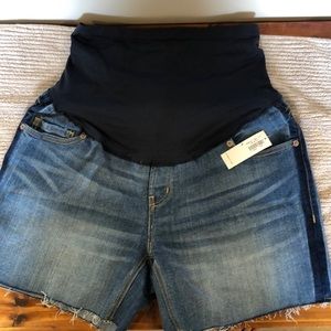 NWT Old Navy Maternity Shorts